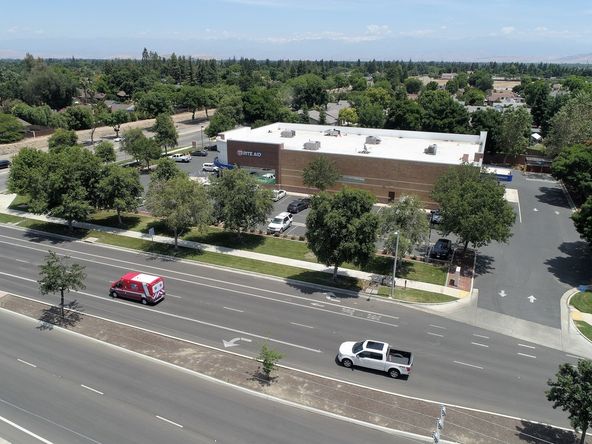 PRIME Net Leased Investment - Rite Aid: 1735 E Walnut Ave, Visalia, CA 93292